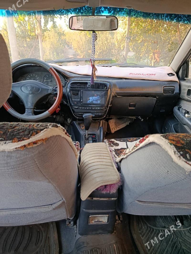 Toyota Carina 1992 - 42 000 TMT - Halaç - img 4