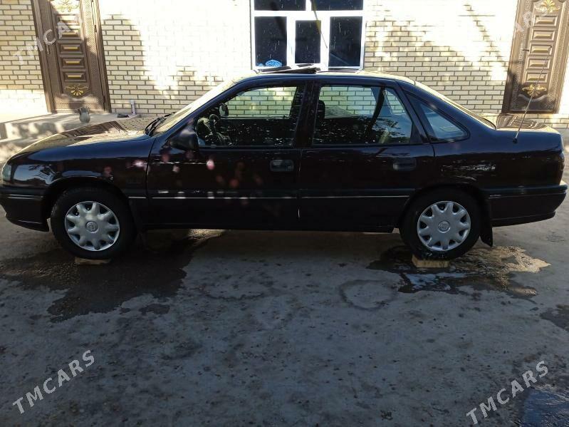 Opel Vectra 1992 - 40 000 TMT - Мары - img 3
