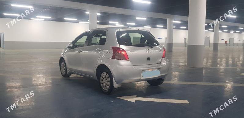 Toyota Yaris 2009 - 130 000 TMT - 1 мкр - img 5