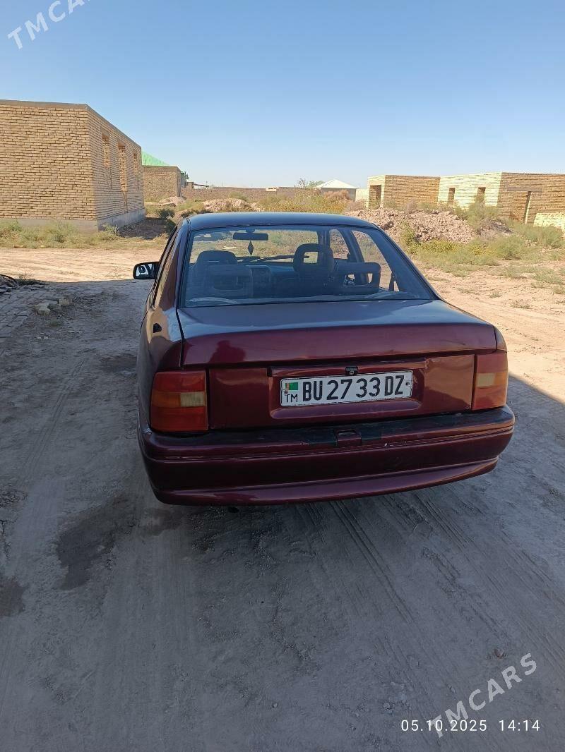 Opel Vectra 1992 - 35 000 TMT - Гороглы (Тагта) - img 4