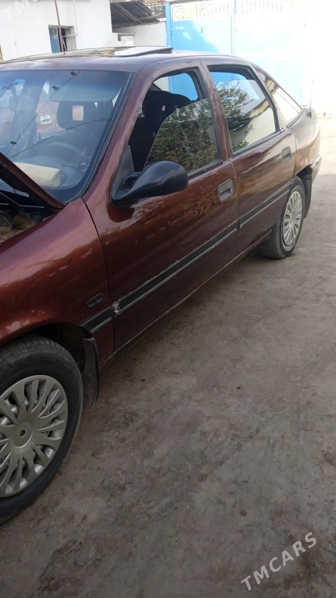 Opel Vectra 1993 - 20 000 TMT - Kerki - img 5