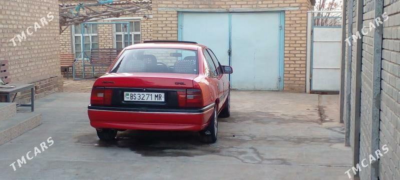 Opel Vectra 1993 - 43 000 TMT - Сакарчага - img 8