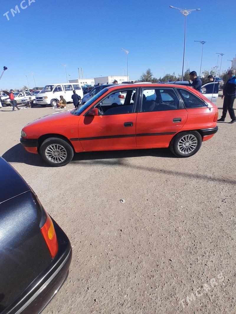 Opel Astra 1994 - 40 000 TMT - Дашогуз - img 5