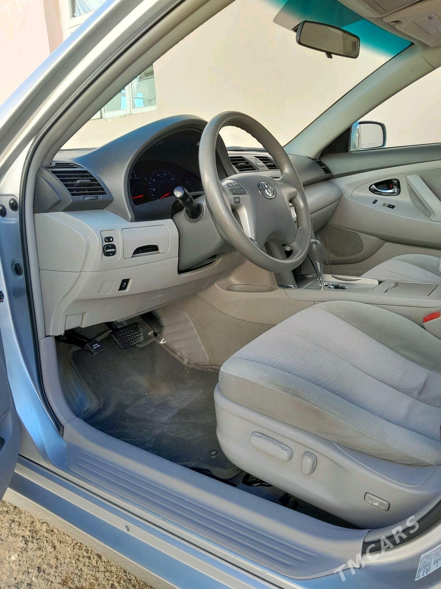 Toyota Camry 2011 - 210 000 TMT - Ашхабад - img 4