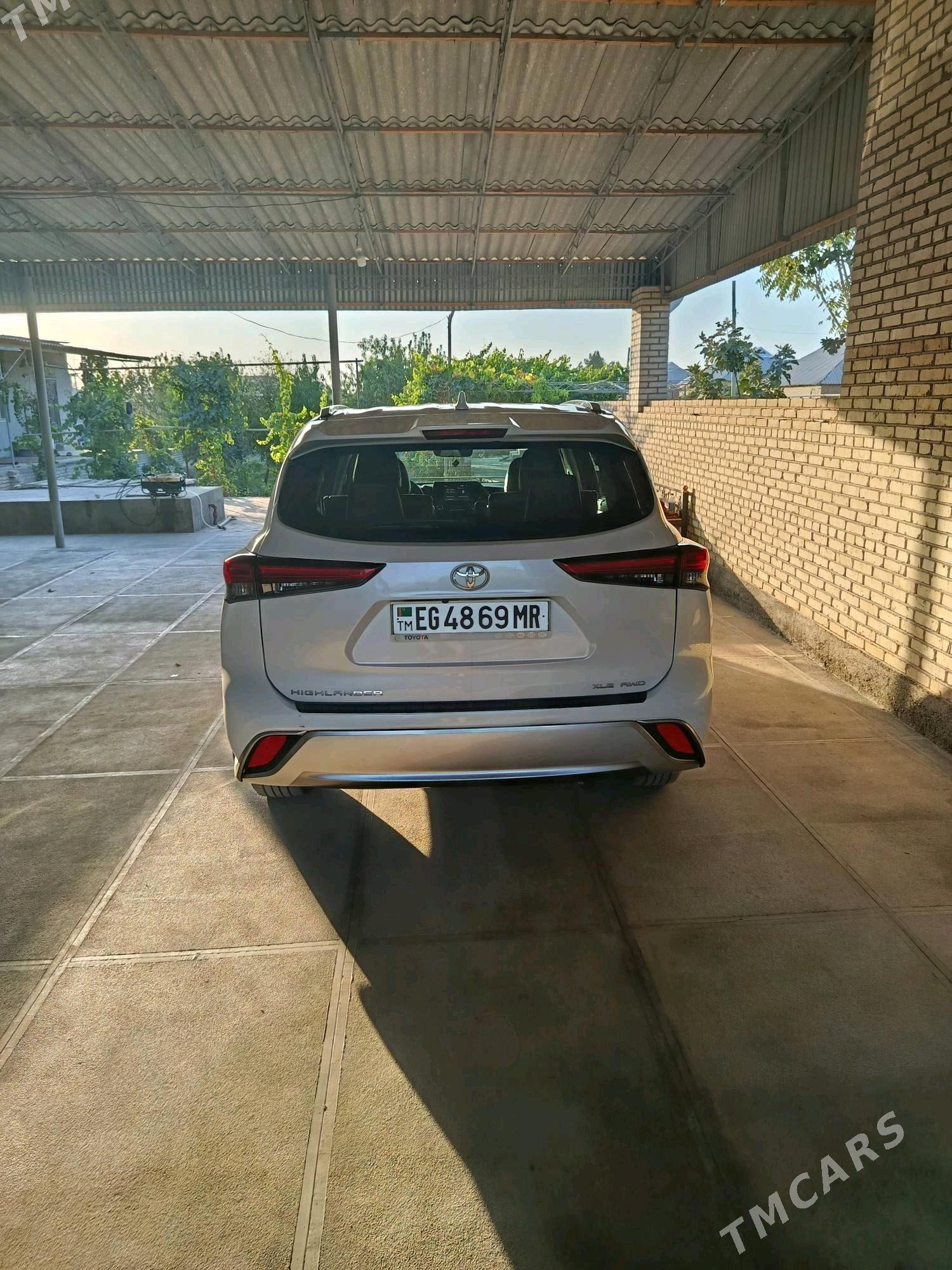 Toyota Highlander 2022 - 470 000 TMT - Türkmengala - img 2