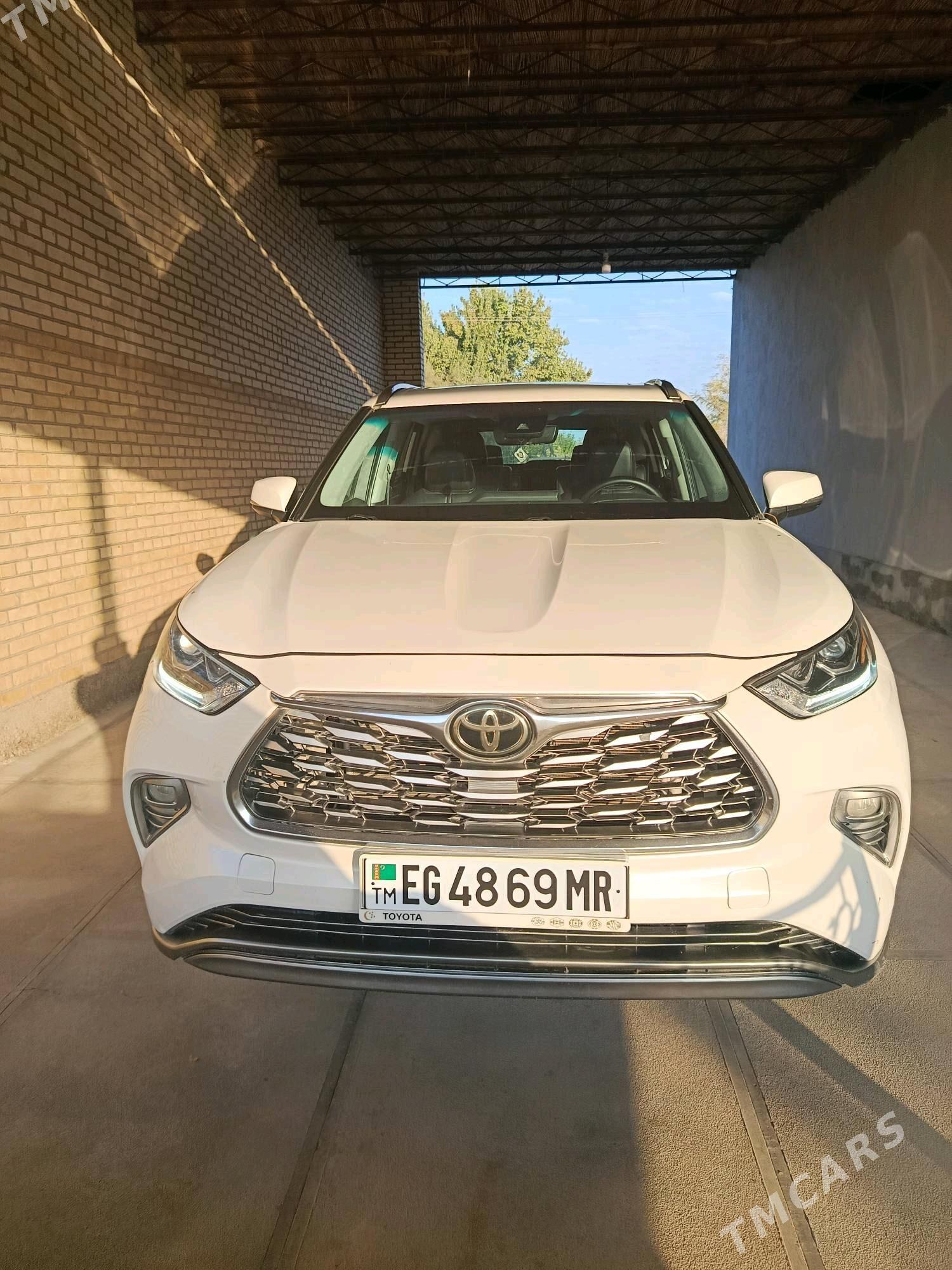 Toyota Highlander 2022 - 470 000 TMT - Türkmengala - img 4