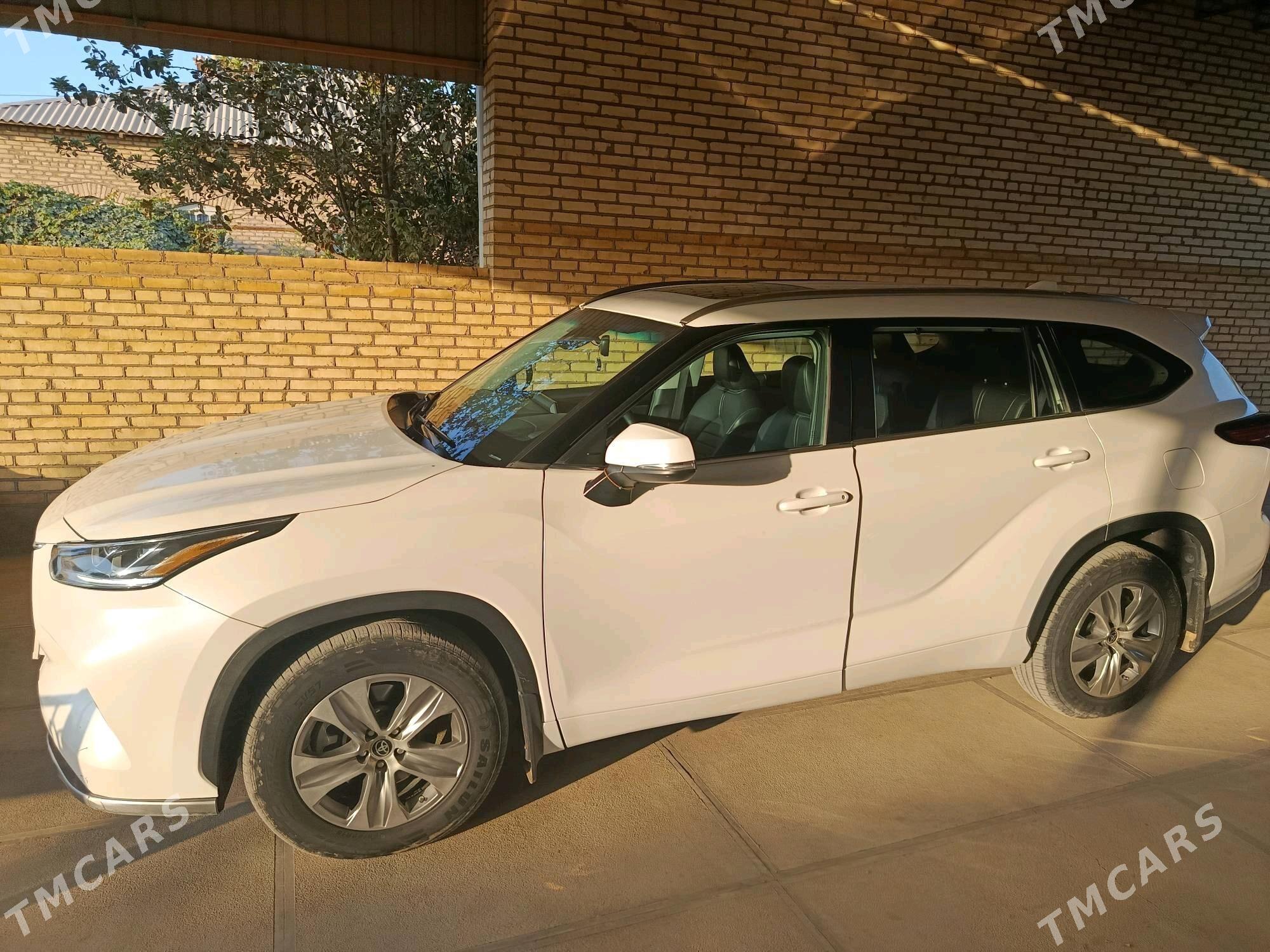 Toyota Highlander 2022 - 470 000 TMT - Türkmengala - img 3