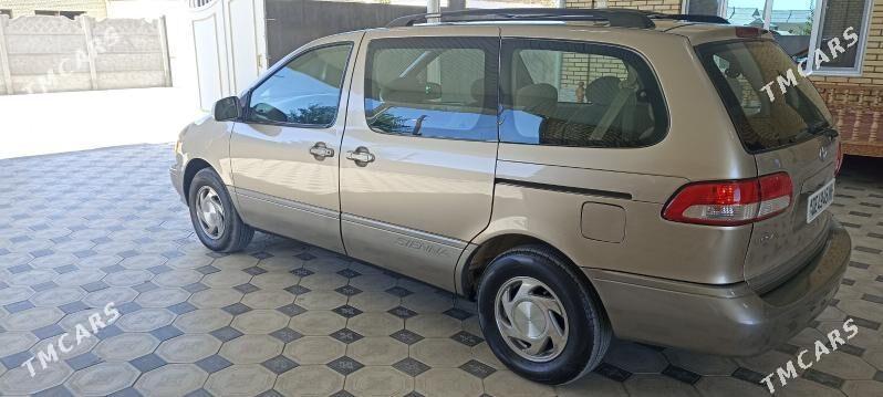 Toyota Sienna 2003 - 185 000 TMT - Мары - img 7