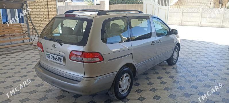 Toyota Sienna 2003 - 185 000 TMT - Мары - img 6