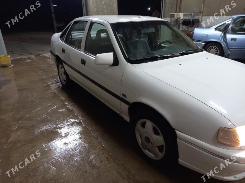 Opel Vectra 1995 - 50 000 TMT - Gurbansoltan Eje - img 4