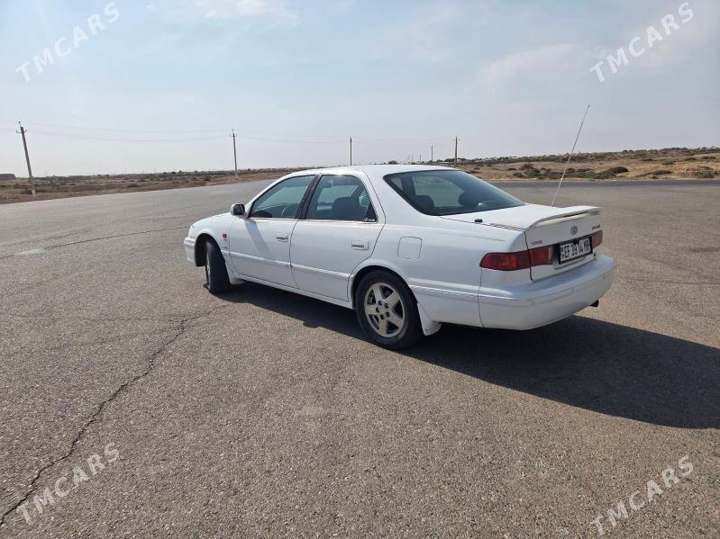 Toyota Camry 2000 - 165 000 TMT - Байрамали - img 6