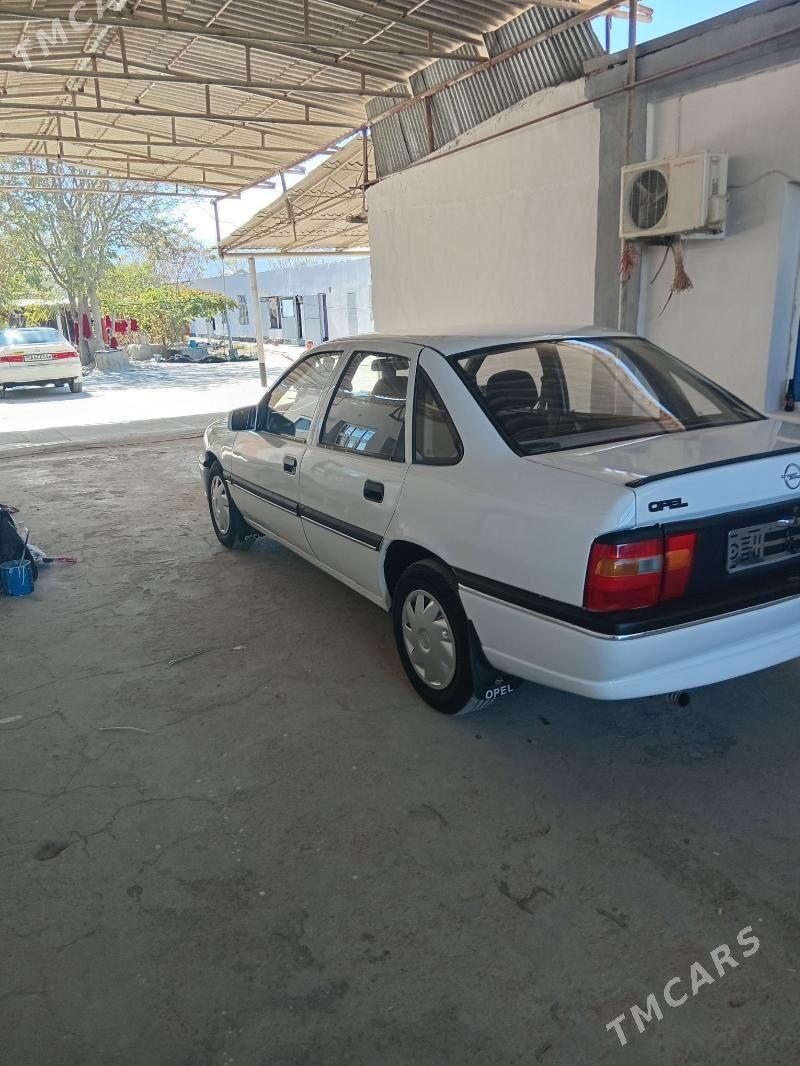 Opel Vectra 1993 - 40 000 TMT - Bäherden - img 7