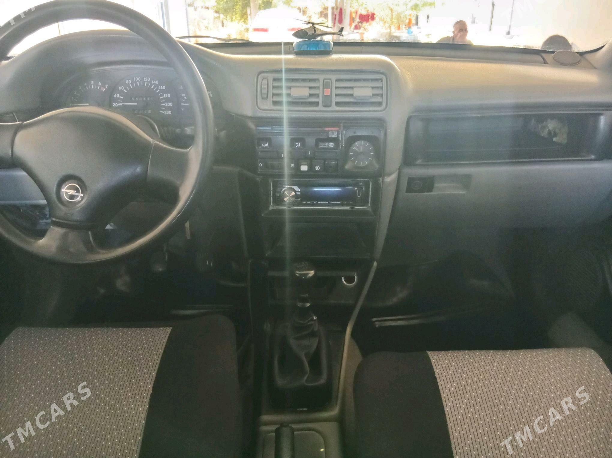 Opel Vectra 1993 - 40 000 TMT - Bäherden - img 9