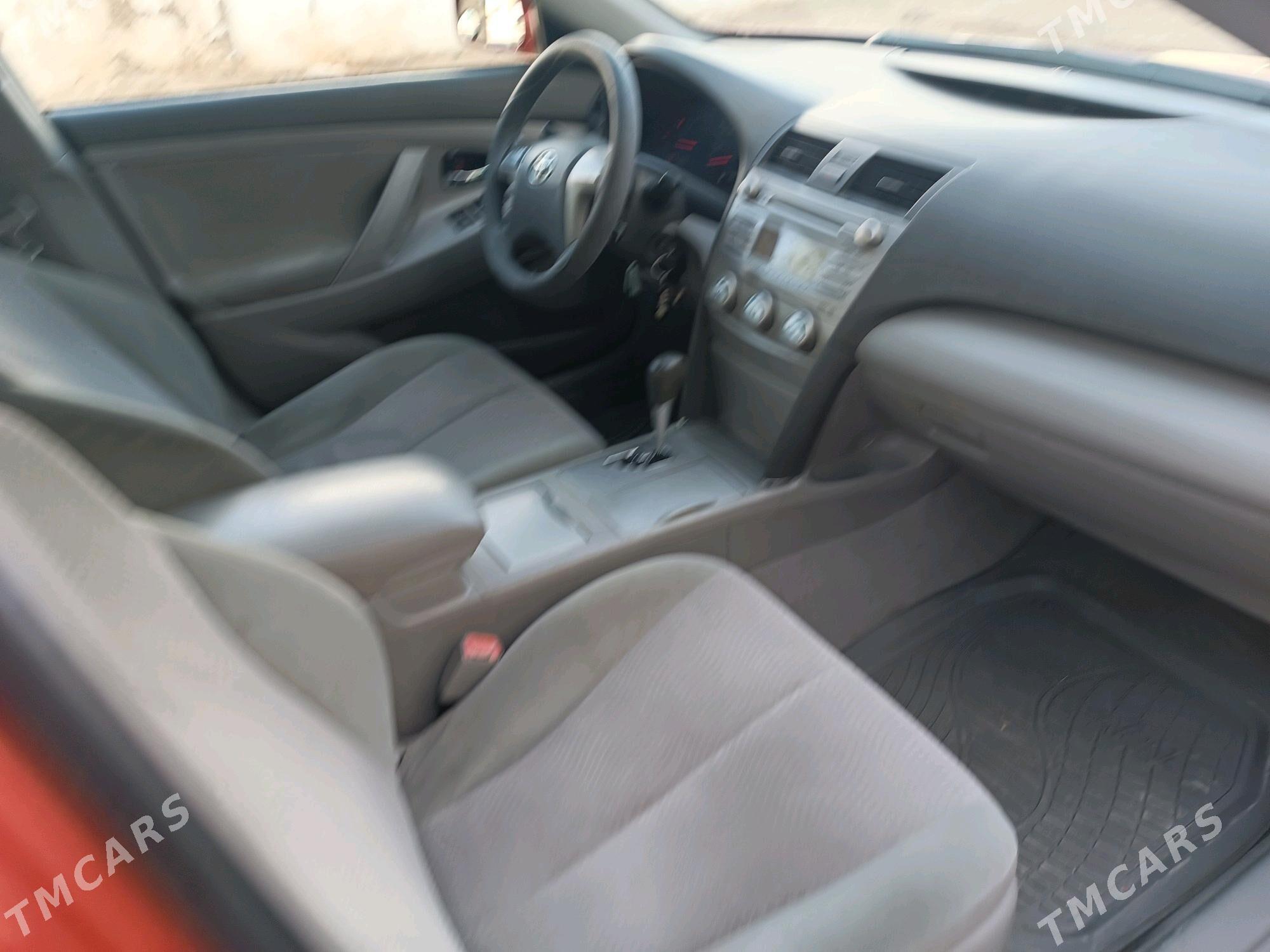 Toyota Camry 2010 - 195 000 TMT - Балканабат - img 1