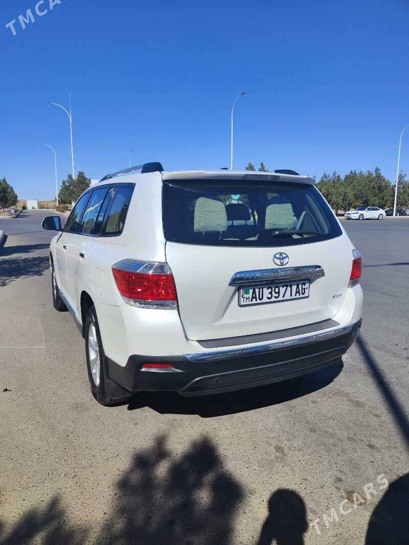 Toyota Highlander 2011 - 355 000 TMT - Туркменабат - img 6