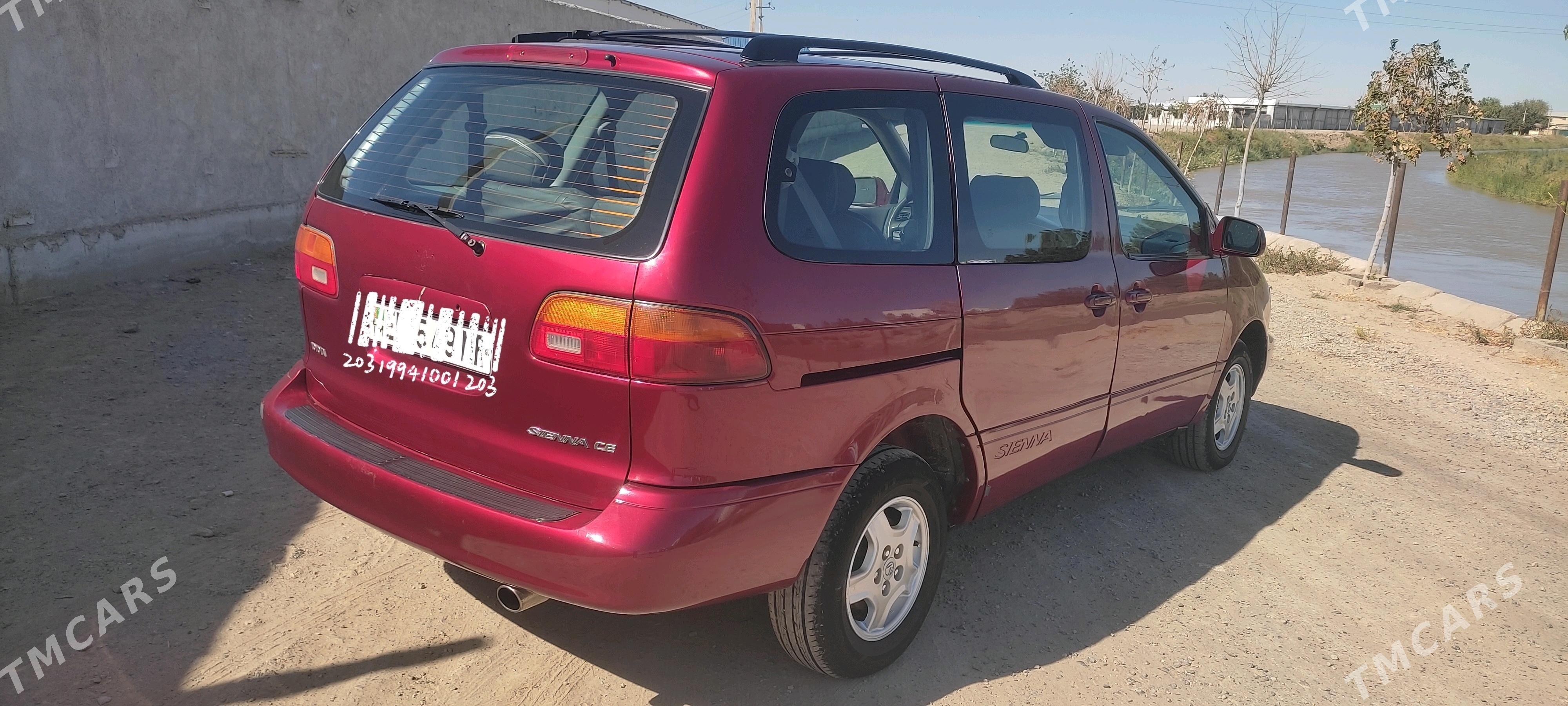 Toyota Sienna 2000 - 145 000 TMT - Мары - img 3