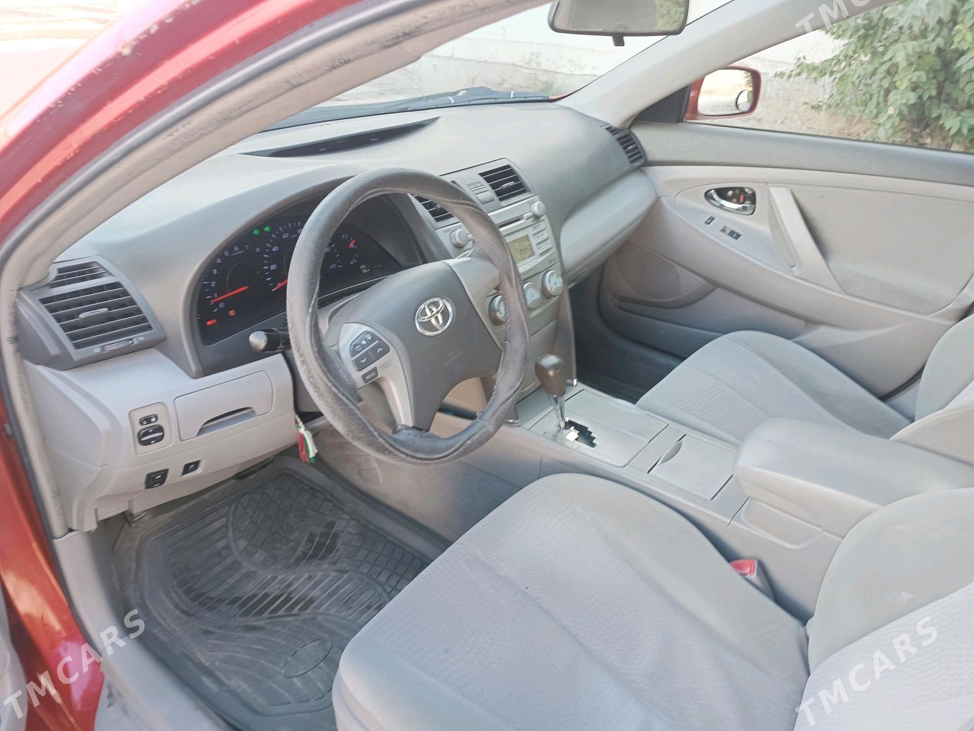 Toyota Camry 2010 - 195 000 TMT - Балканабат - img 3