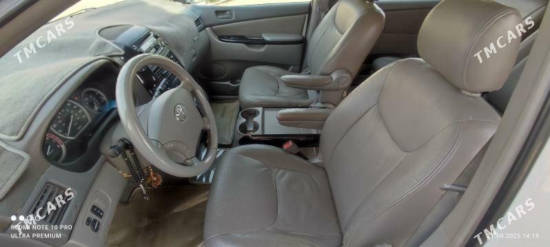 Toyota Sienna 2004 - 240 000 TMT - Туркменабат - img 6