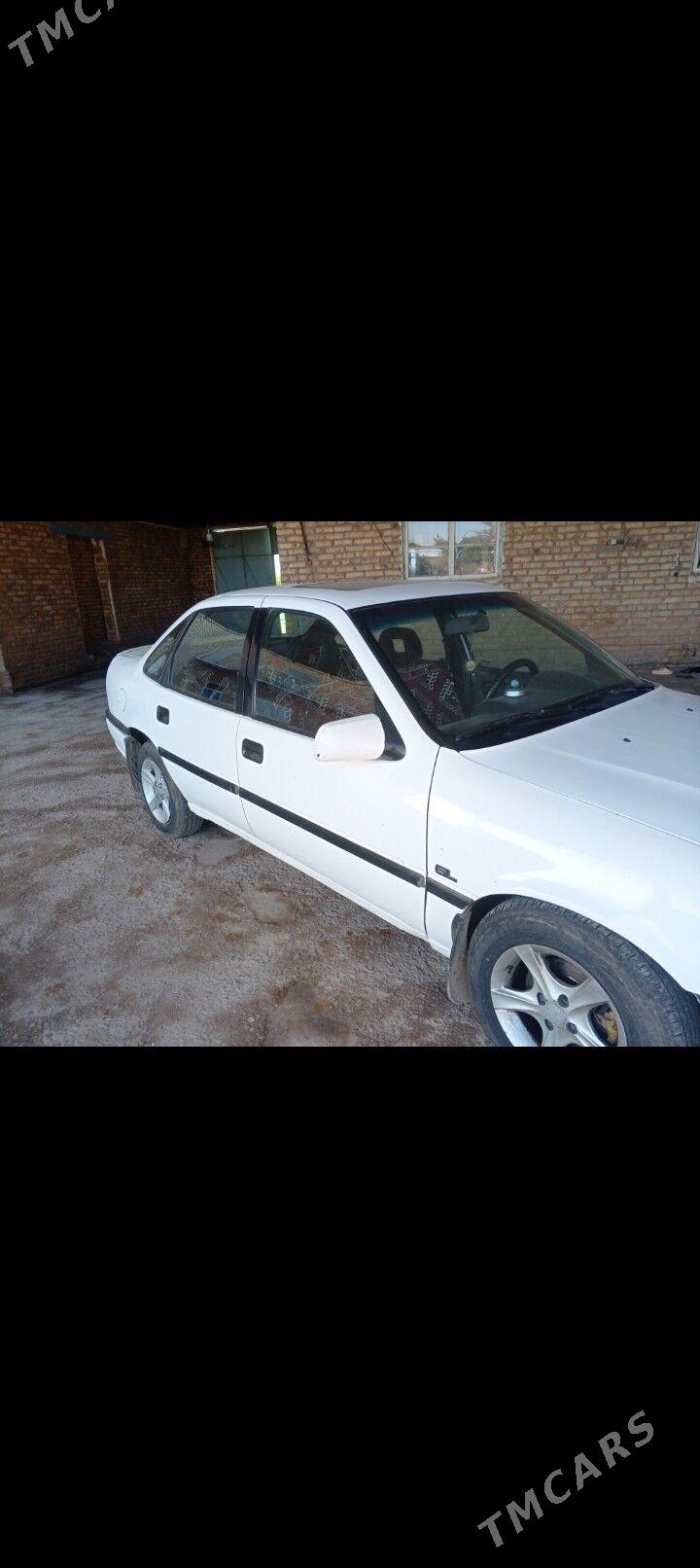 Opel Vectra 1989 - 30 000 TMT - Çärjew - img 3