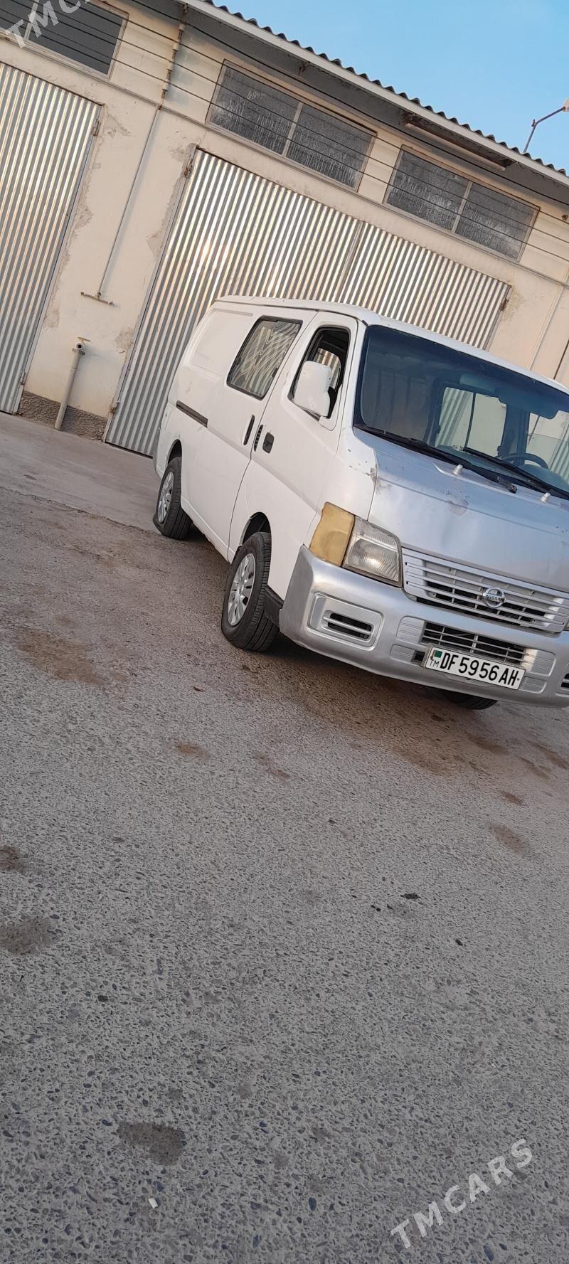 Nissan Urvan 2005 - 100 000 TMT - Kaka - img 5