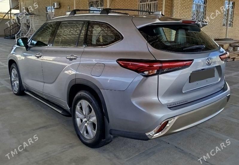 Toyota Highlander 2021 - 600 000 TMT - Мары - img 4