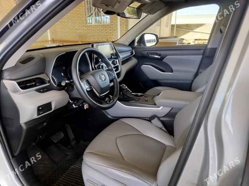 Toyota Highlander 2021 - 600 000 TMT - Мары - img 5