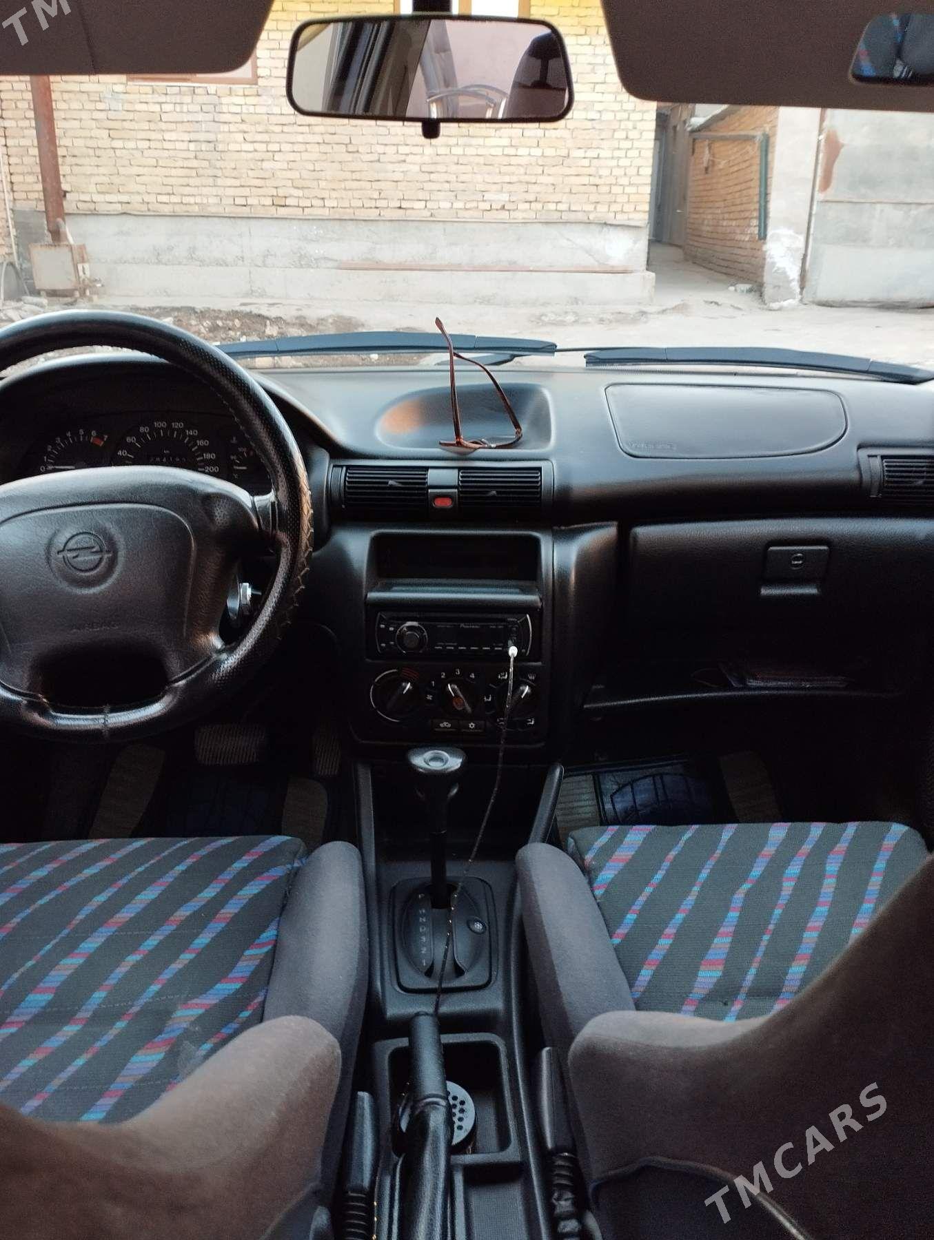 Opel Astra 1996 - 67 000 TMT - Туркменабат - img 3