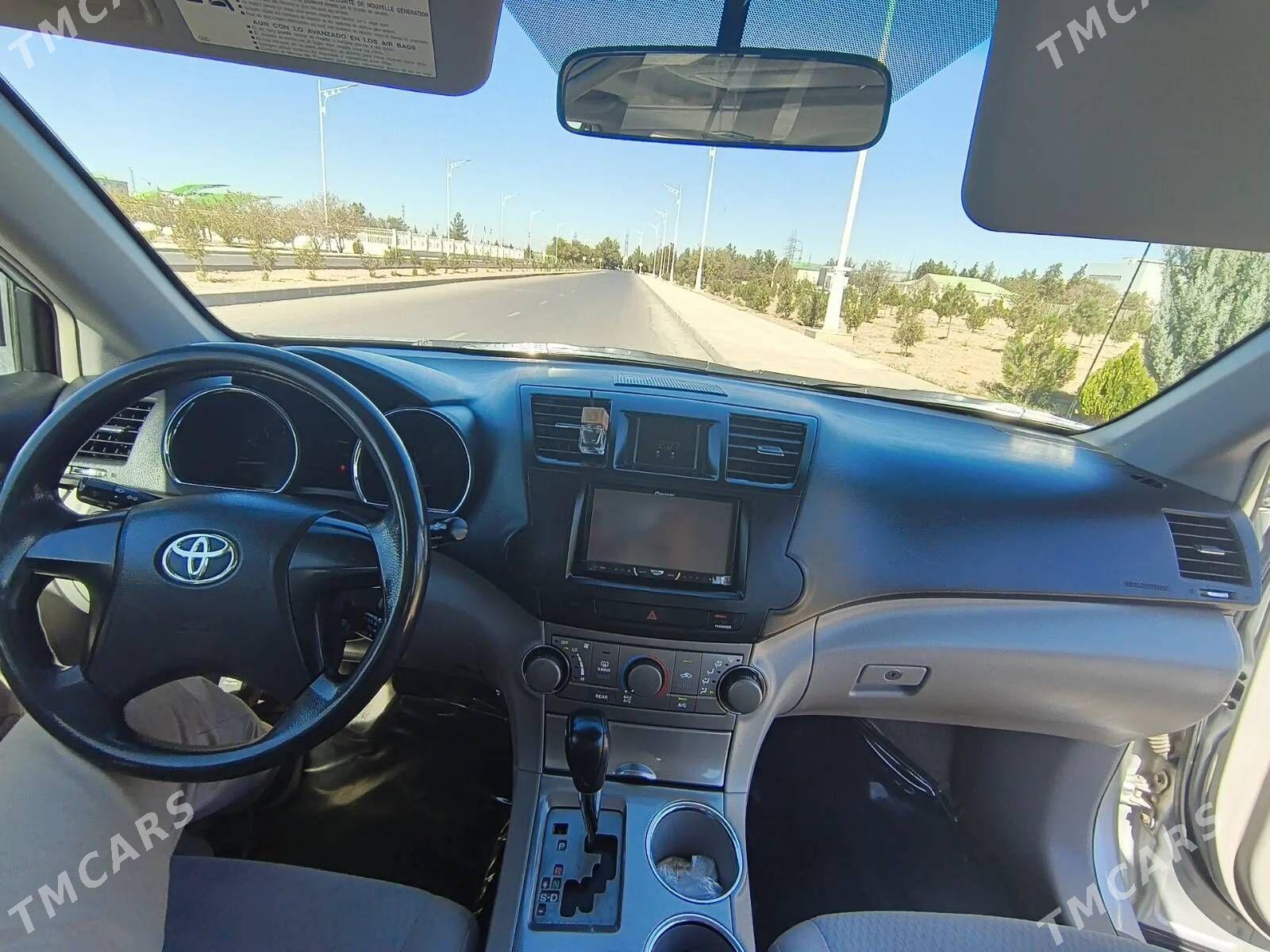 Toyota Highlander 2008 - 300 000 TMT - Aşgabat - img 8