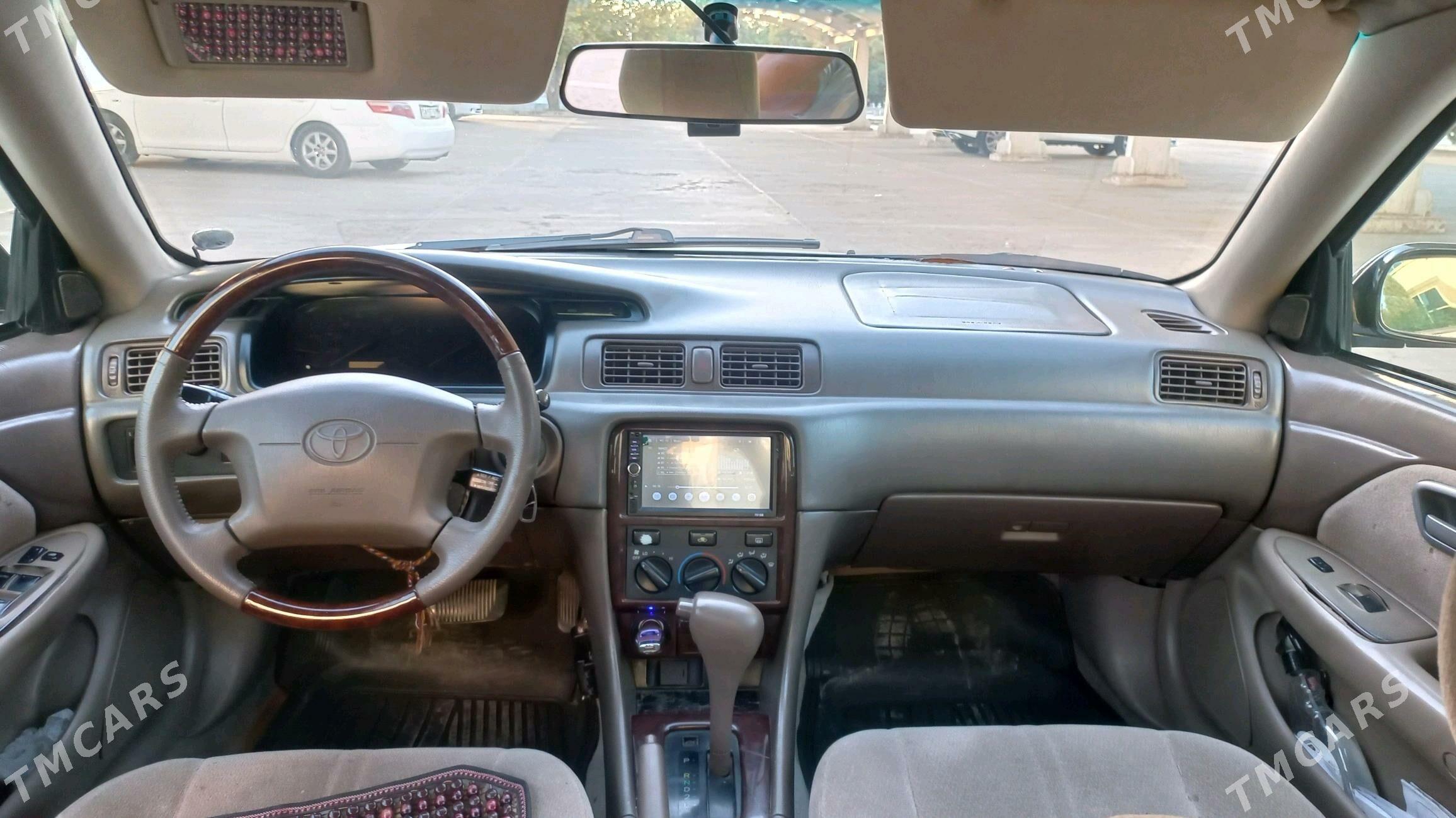 Toyota Camry 2001 - 124 000 TMT - Baýramaly - img 2