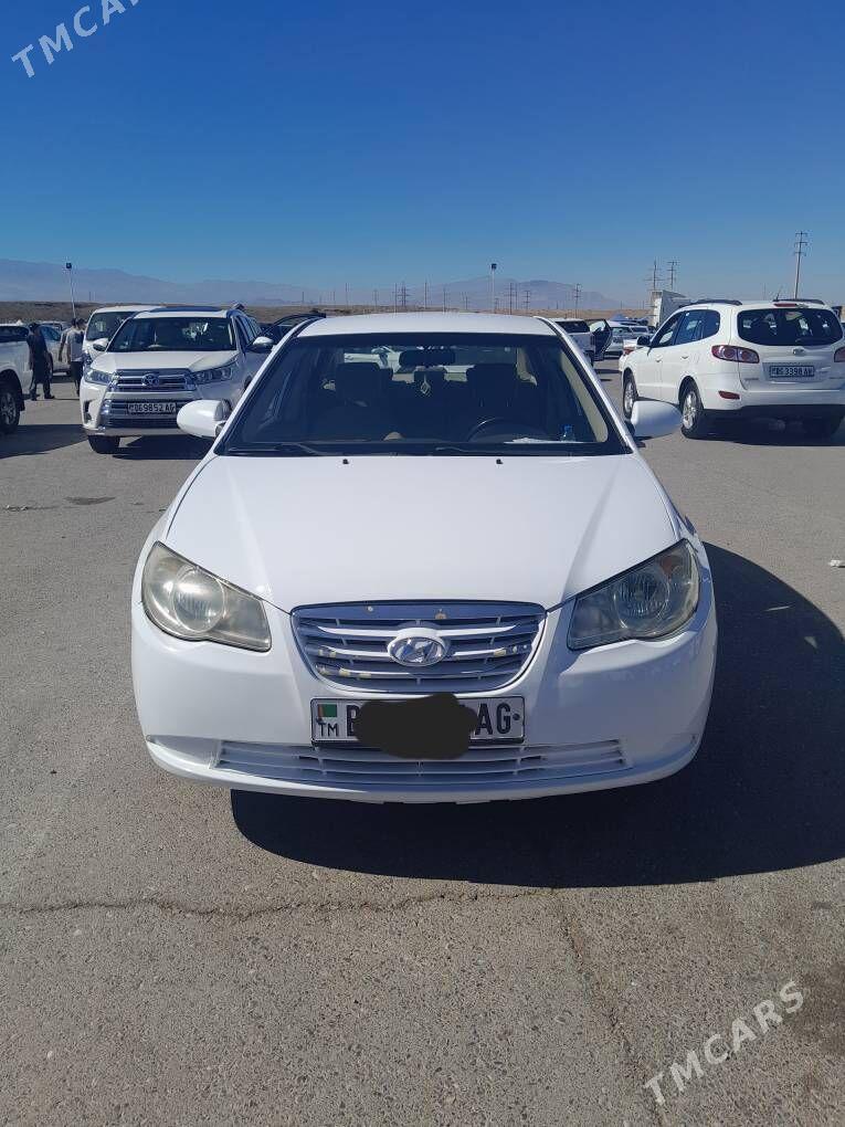 Hyundai Elantra 2010 - 118 000 TMT - Чоганлы - img 3
