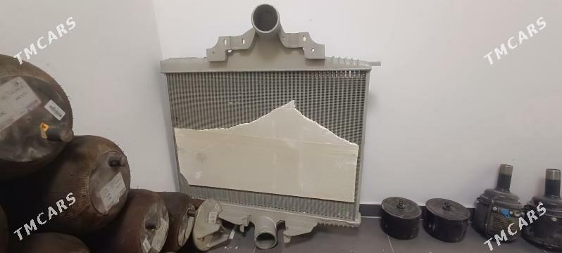 Mercedes intercoler 4 500 TMT - Ашхабад - img 1