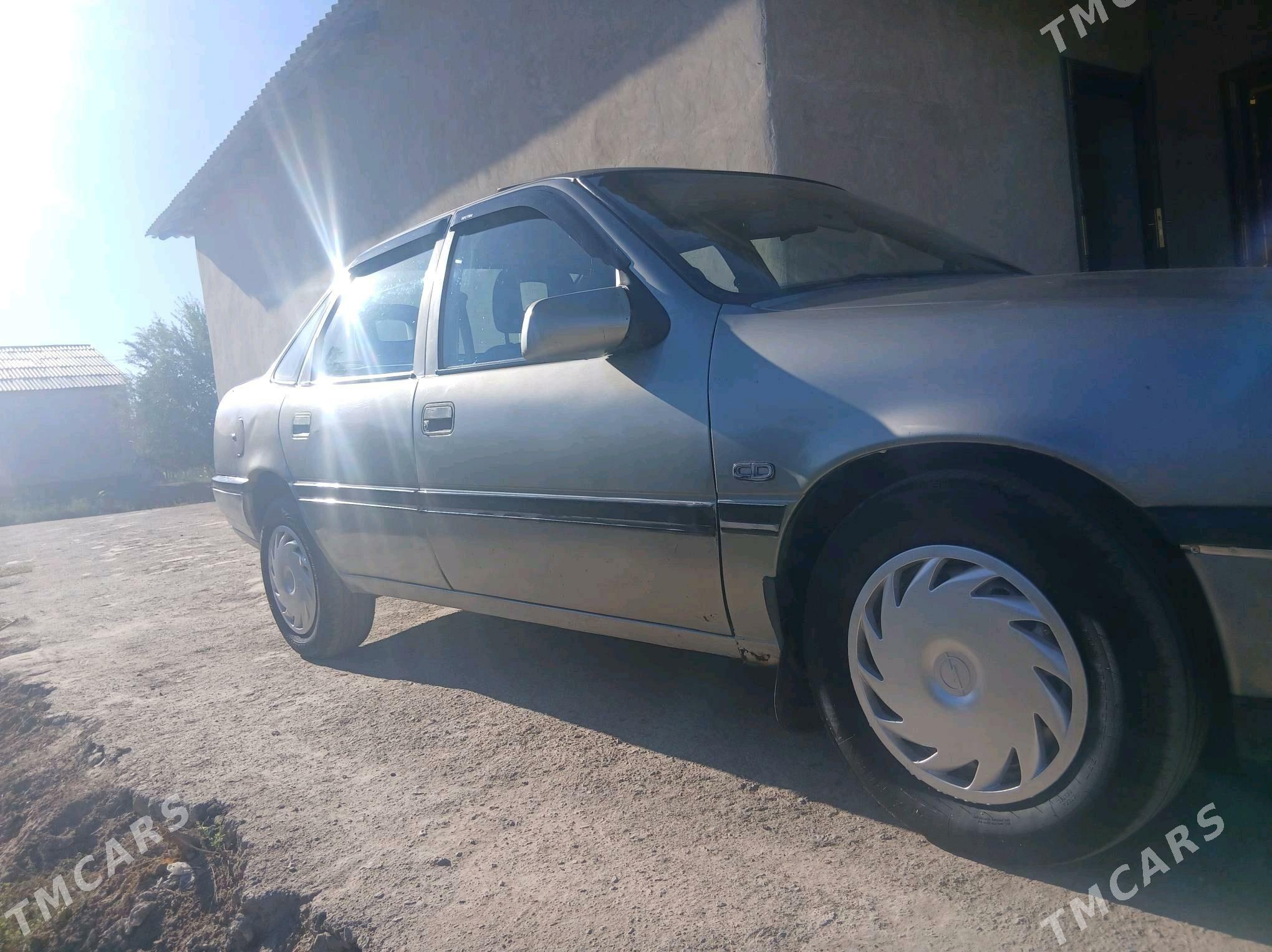 Opel Vectra 1992 - 34 000 TMT - Gubadag - img 9