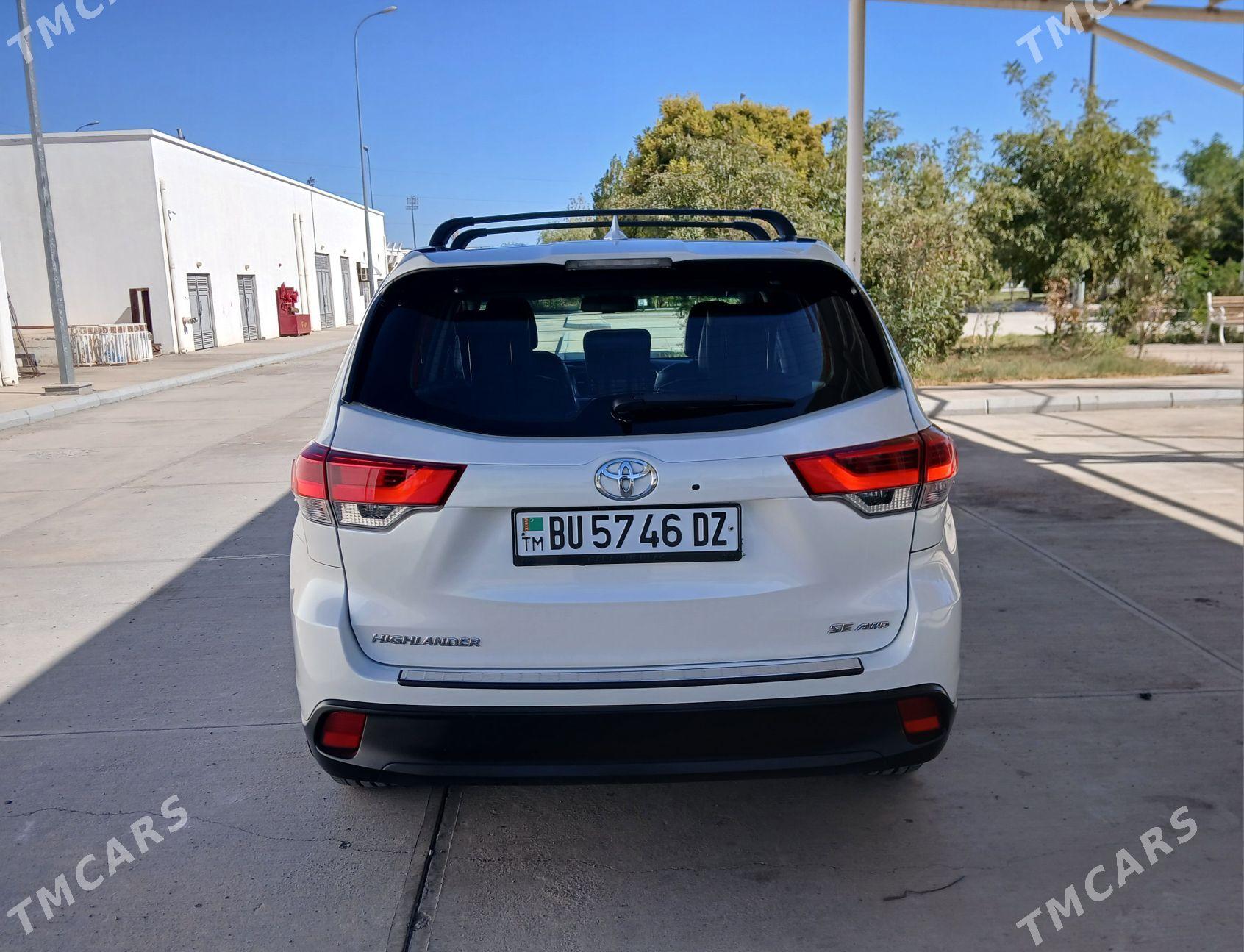 Toyota Highlander 2018 - 410 000 TMT - Дашогуз - img 6