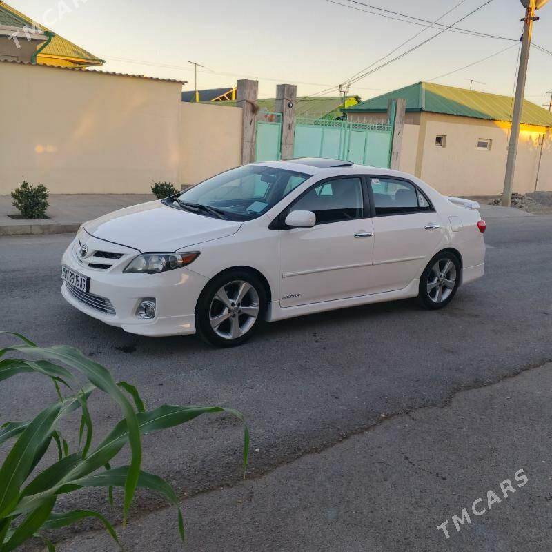Toyota Corolla 2013 - 180 000 TMT - Бузмеин - img 3