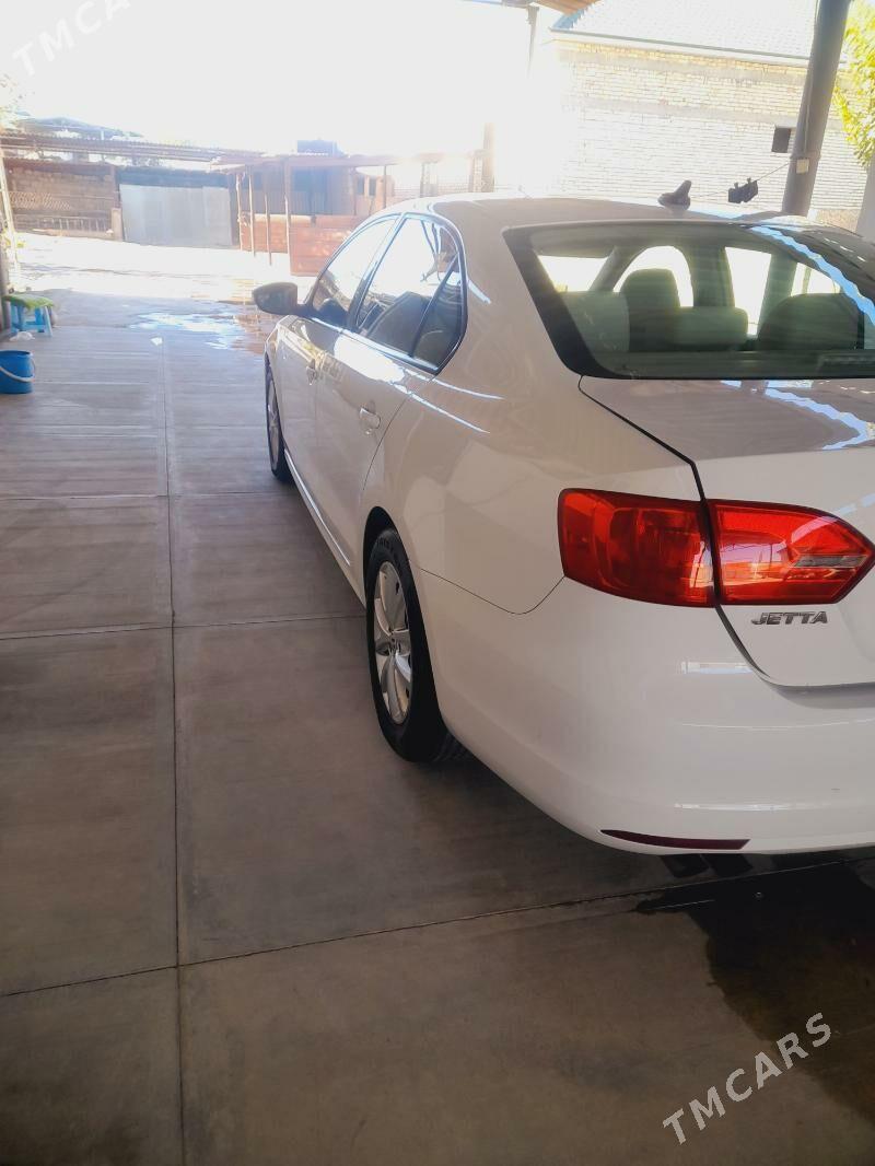 Volkswagen Jetta 2011 - 155 000 TMT - Кипджак - img 5