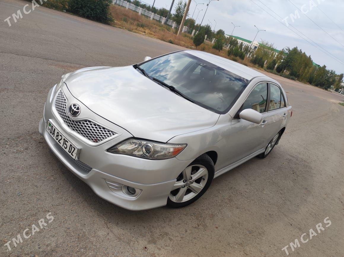 Toyota Camry 2011 - 240 000 TMT - Gubadag - img 3