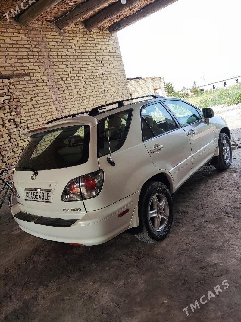 Lexus RX 300 2003 - 180 000 TMT - Дянев - img 7