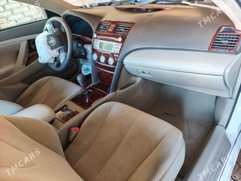 Toyota Camry 2010 - 105 000 TMT - Мары - img 5