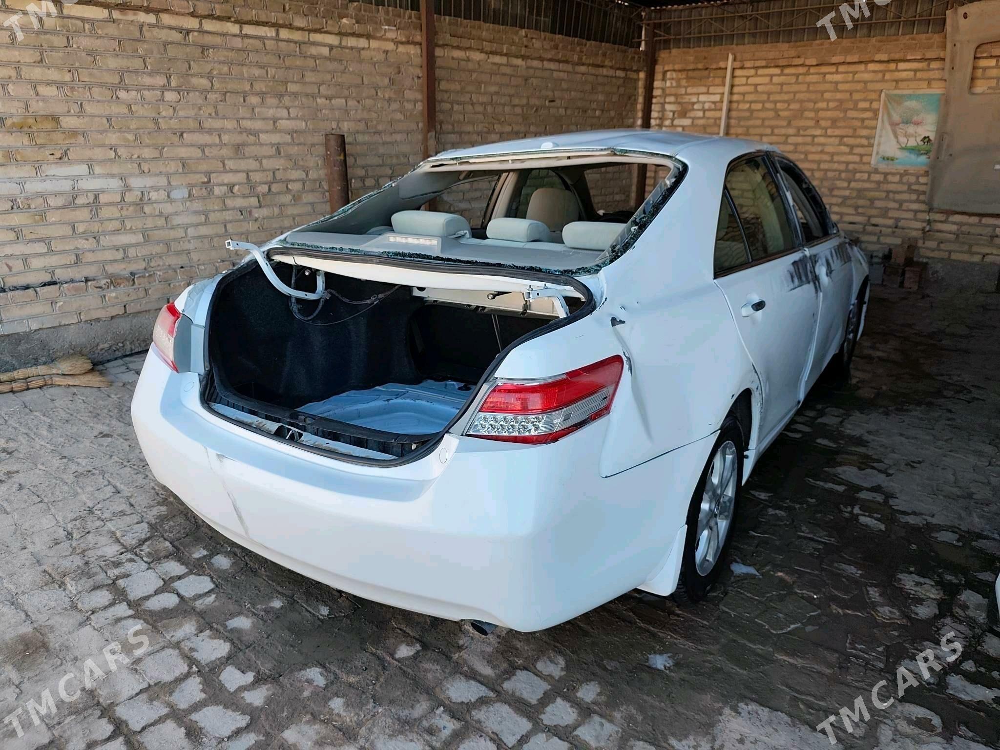 Toyota Camry 2010 - 105 000 TMT - Мары - img 8