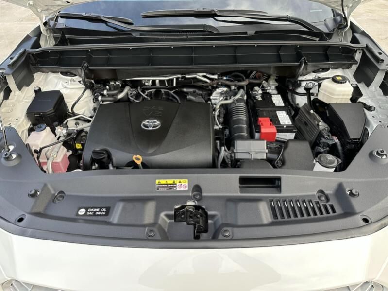 Toyota Highlander 2022 - 460 000 TMT - Бузмеин - img 2