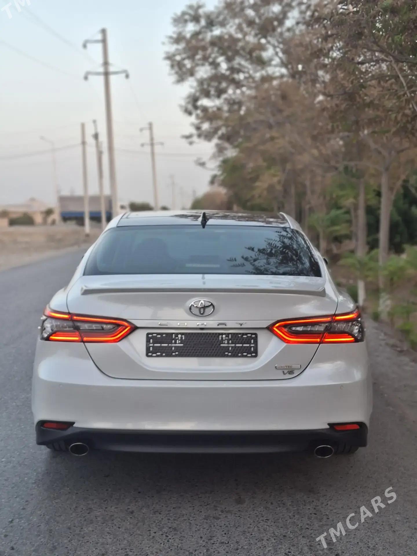 Toyota Camry 2023 - 545 000 TMT - Aşgabat - img 3