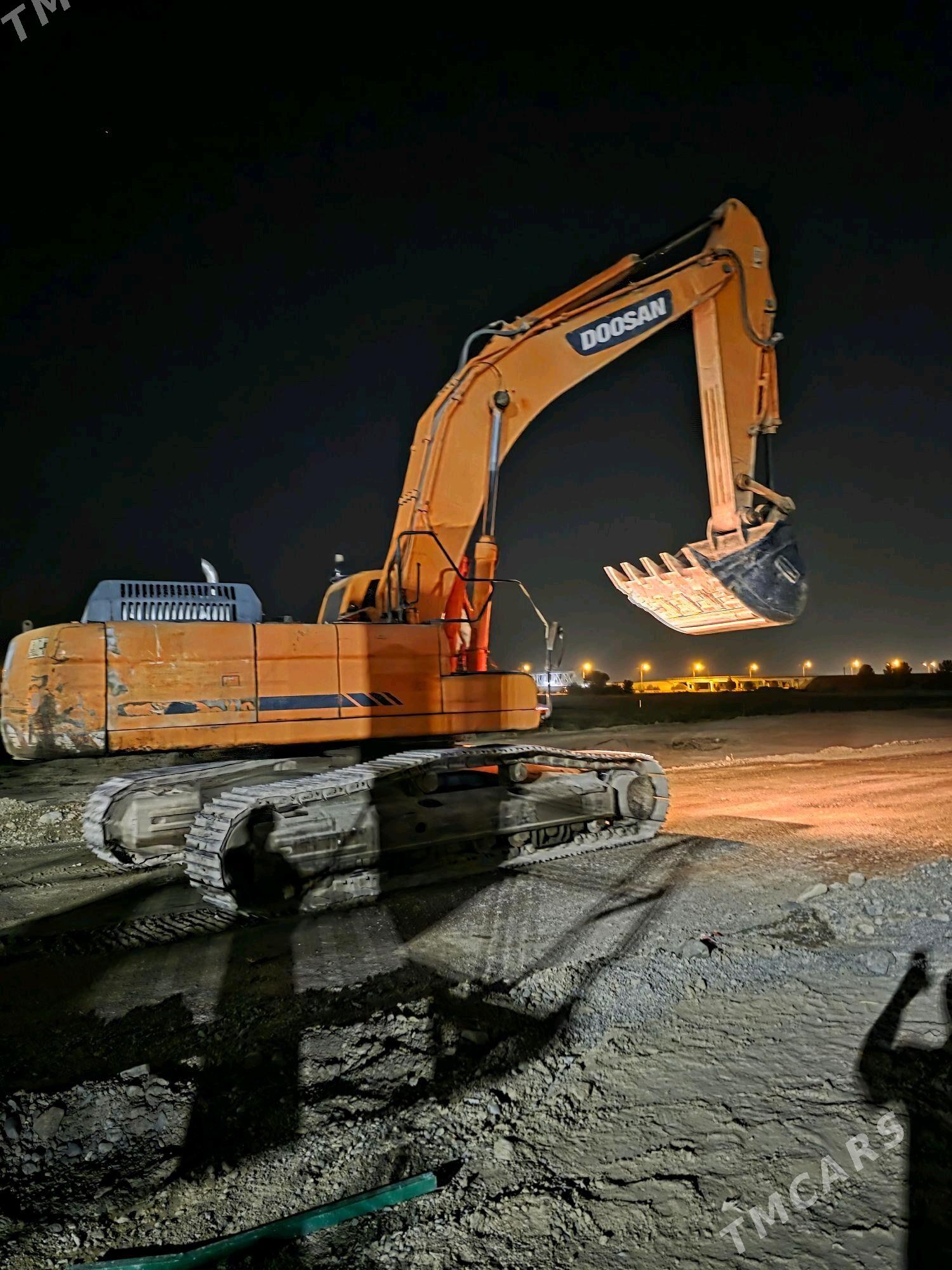 Caterpillar Excavator 2015 - 2 400 000 TMT - Ашхабад - img 2