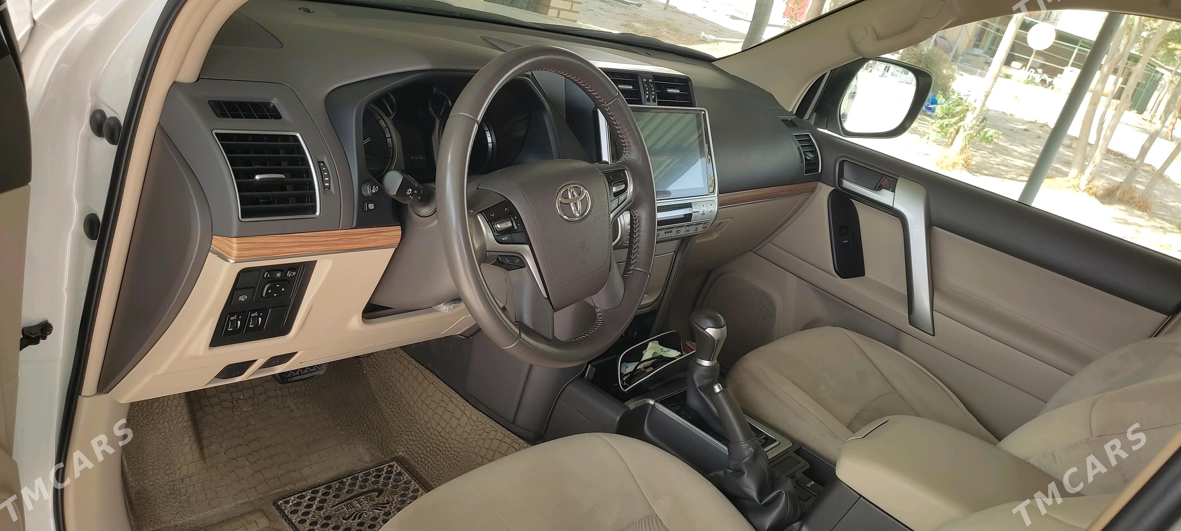 Toyota Land Cruiser Prado 2021 - 911 000 TMT - Balkanabat - img 3