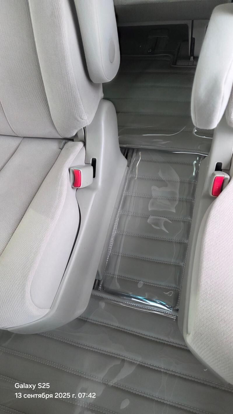 Toyota Previa 2011 - 300 000 TMT - 30 мкр - img 3