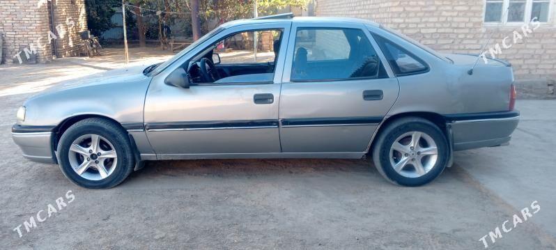 Opel Vectra 1992 - 34 000 TMT - Мары - img 2