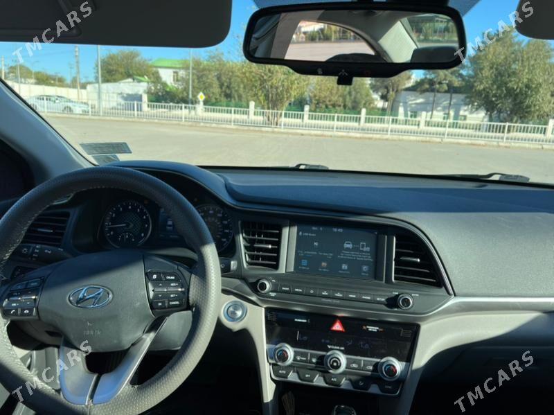 Hyundai Elantra 2020 - 260 000 TMT - Ýalkym - img 5