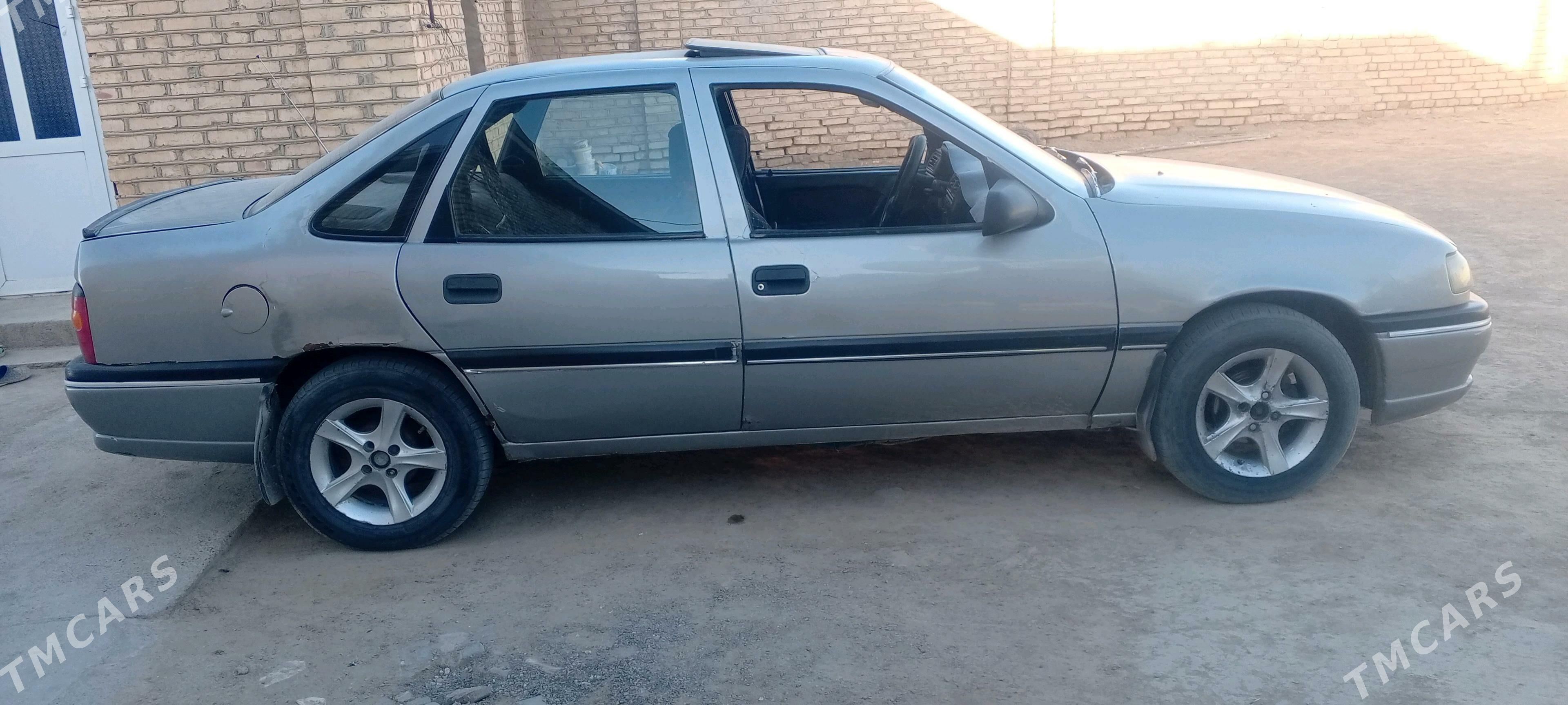 Opel Vectra 1992 - 34 000 TMT - Мары - img 5
