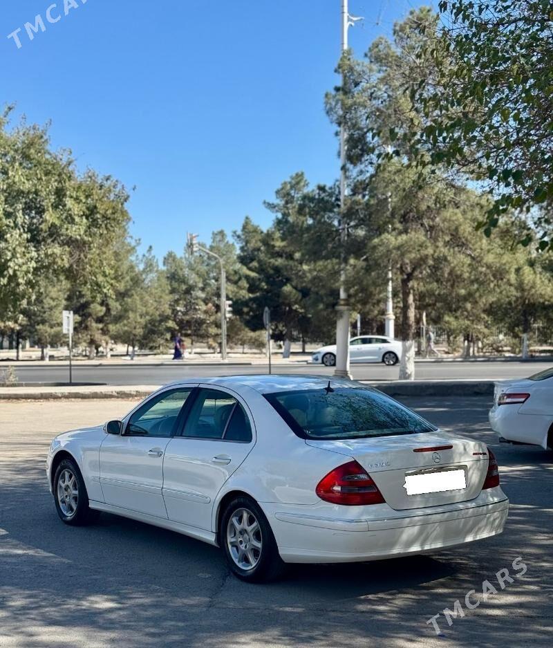 Mercedes-Benz E350 2005 - 150 000 TMT - Кака - img 3
