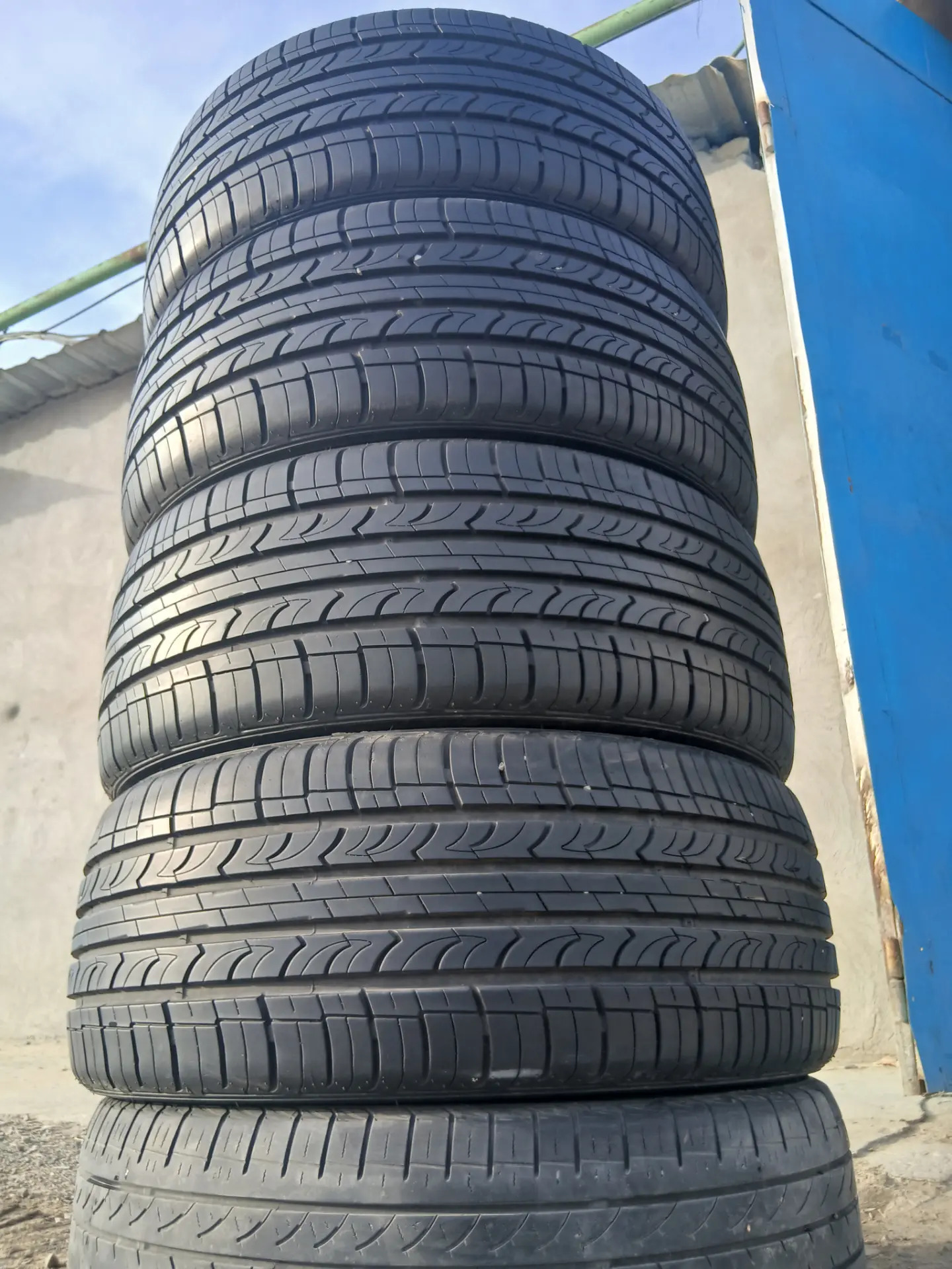 235 45 18  4 sany NEKSAN 2 000 TMT - Бедев - img 2