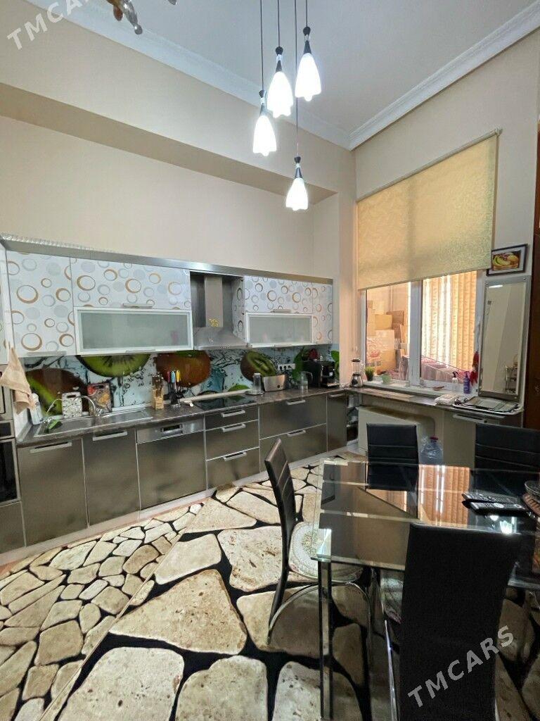 3 ком Элитка Подвойская 5 этаж - Podwoýski köç. (Bitarap Türkmenistan şaýoly) - img 9